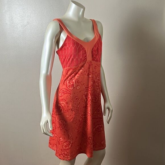 The North Face Dress Womens Size medium Orange Cadence Dress - Picture 3 of 9